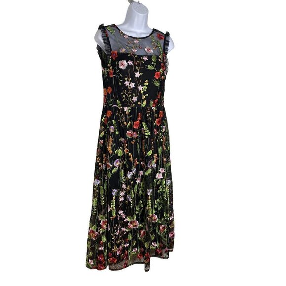 AQUA Woman’s‎ Embroidered Floral Ruffled Dress Size 2 - Picture 5 of 9